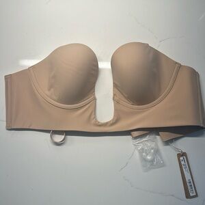 SKIMS Desp Plunge Shapewear Bra, Size L, Color:Clay